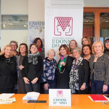 Il direttivo de Le Donne del Vino, associazione che anche quest'anno partecipa a Vinitaly